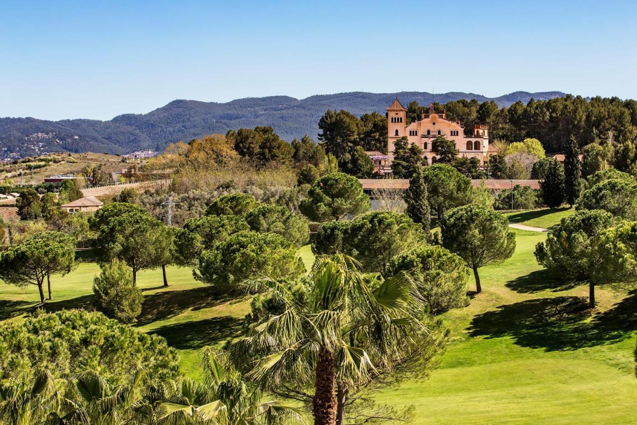 Hotel Barcelona Golf Resort 4 Sup Sant Esteve Sesrovires Exteriör bild